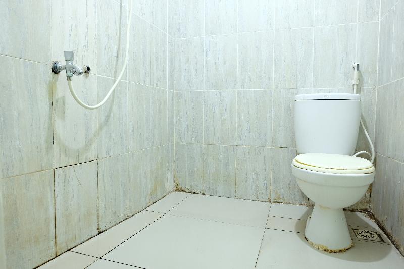 Spot On 2661 Wisma Maysara Makassar - Oda
