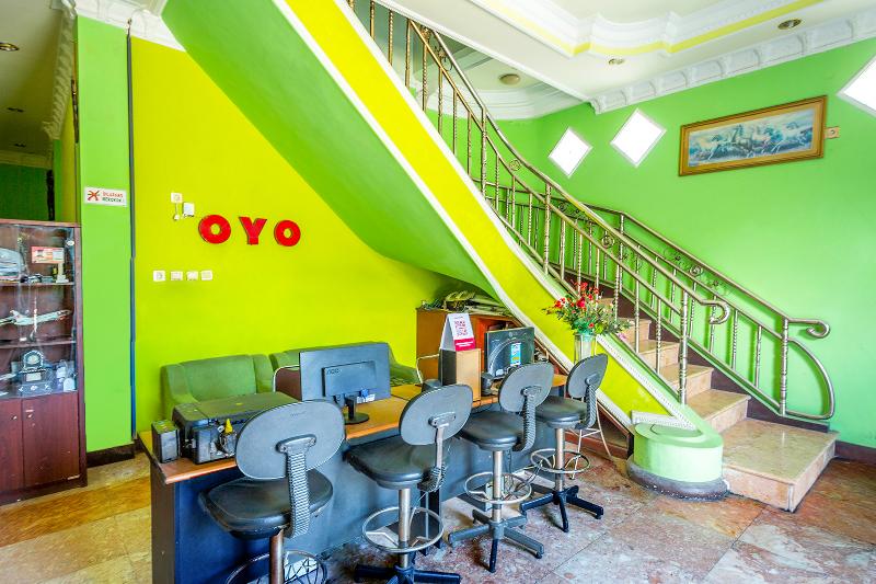 Senaz Guesthouse - Lobi