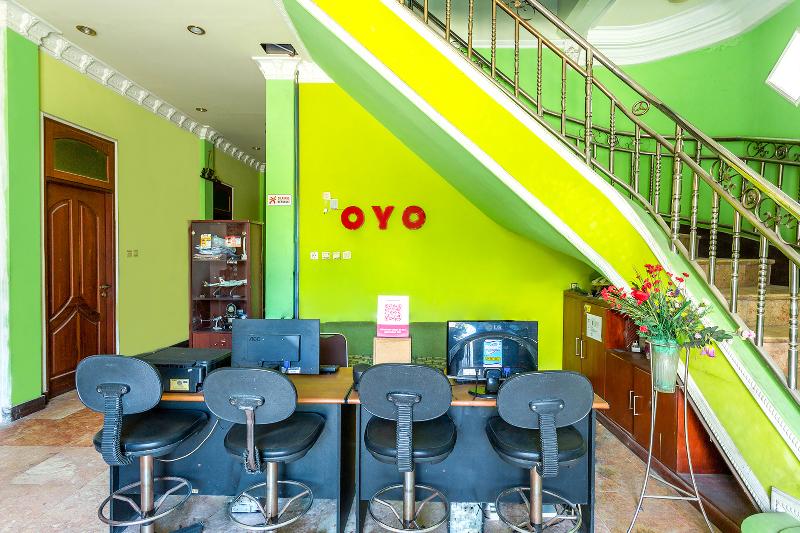 Senaz Guesthouse - Lobi