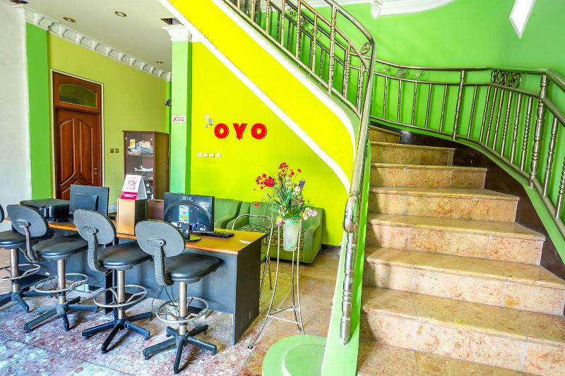 Senaz Guesthouse - Lobi