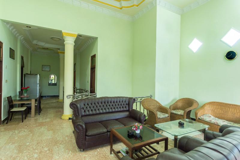 Senaz Guesthouse - Lobi