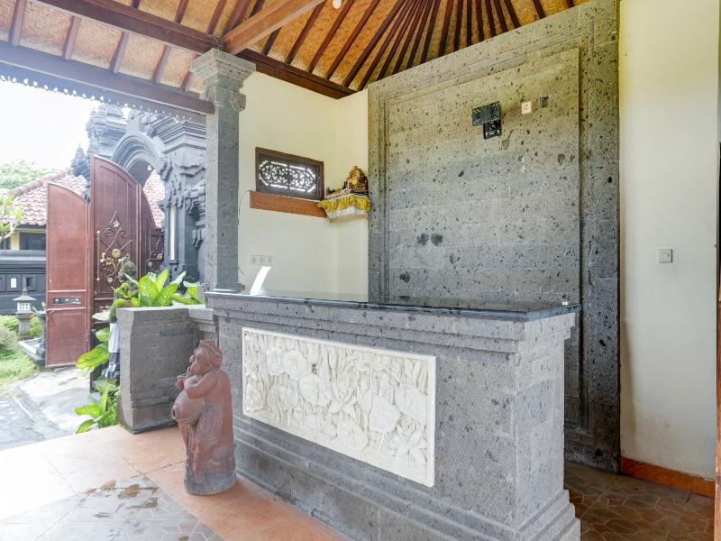 Oyo 1762 Hotel Astiti Graha Tanah Lot - Lobi