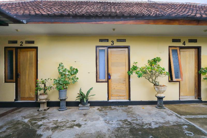 Spot On 2497 Pesona Guest House - Lobi