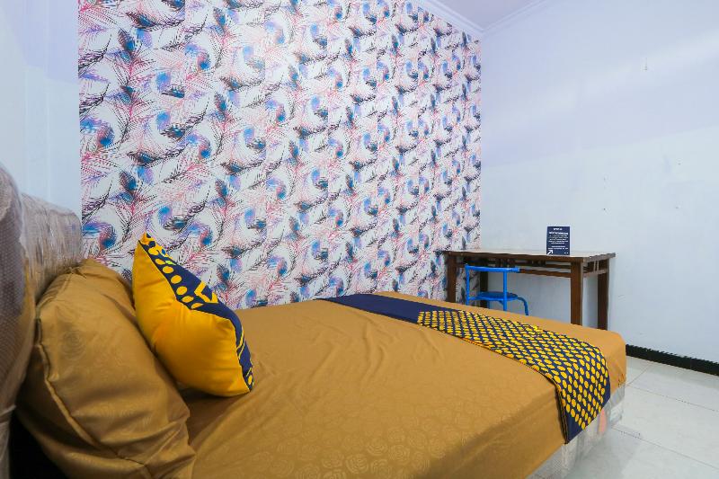 Spot On 2497 Pesona Guest House - Oda