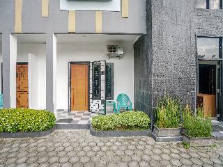 Oyo 1266 Green Palm Kostel Syariah fotoÄŸrafÄ±