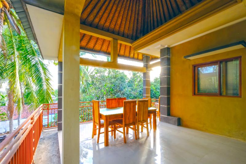 1793 Kuta Circle Homestay - Lobi