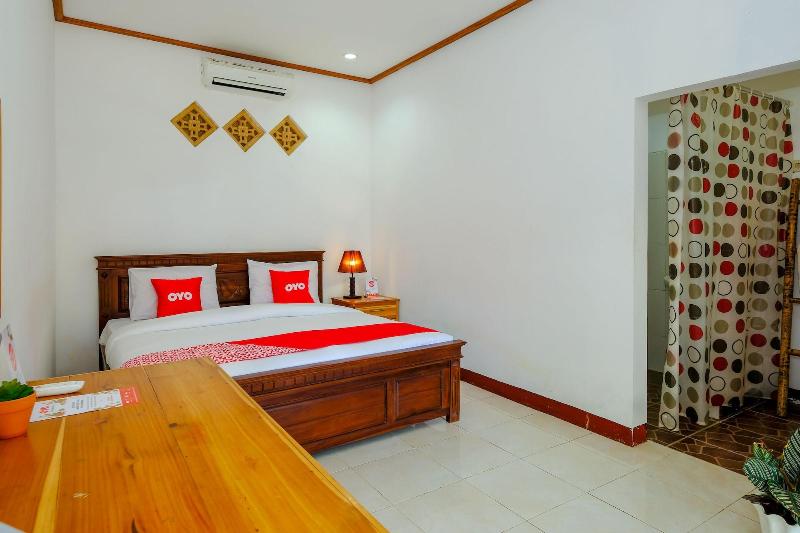 1793 Kuta Circle Homestay - Oda
