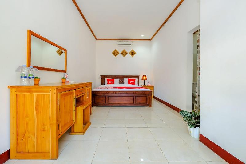 1793 Kuta Circle Homestay - Oda