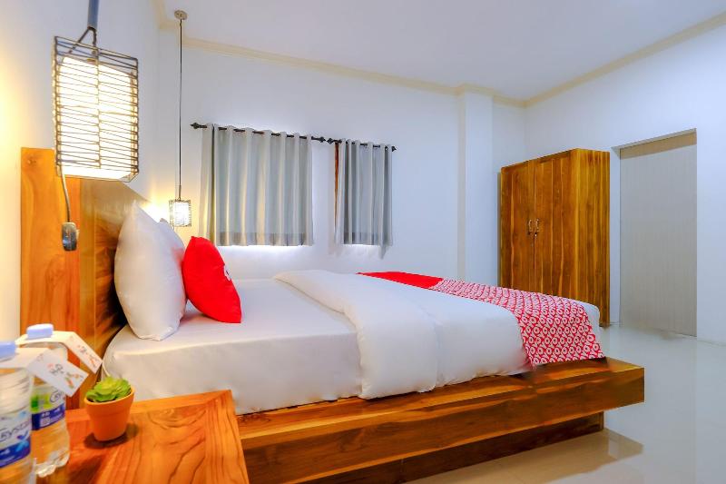 1793 Kuta Circle Homestay - Oda