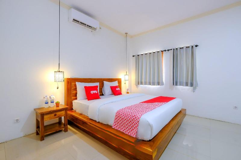 1793 Kuta Circle Homestay - Oda