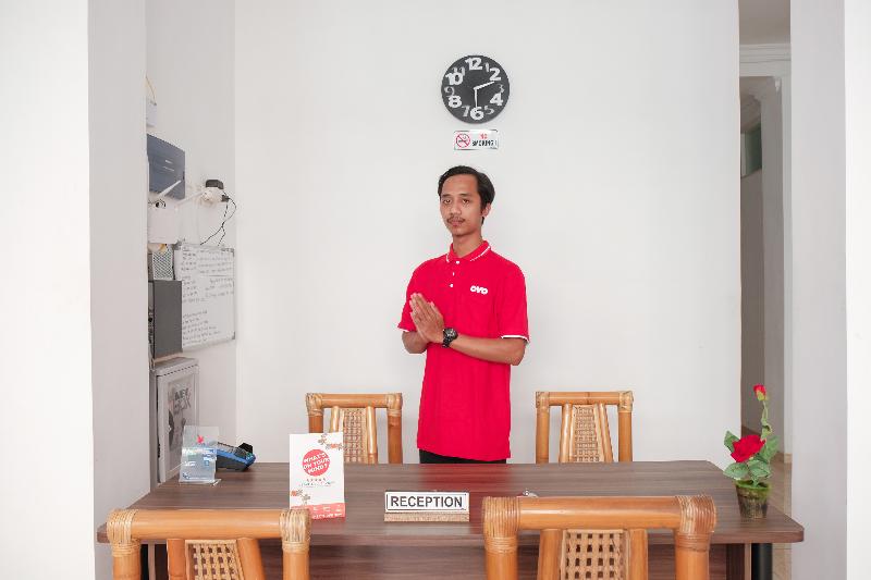Oyo 1454 111 Residence - Lobi