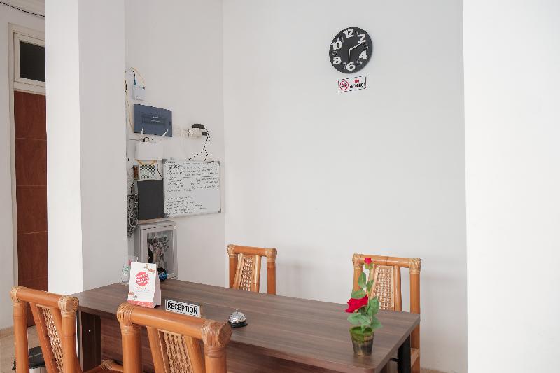 Oyo 1454 111 Residence - Lobi
