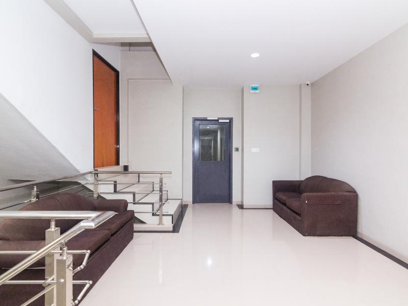 Oyo 1867 Kara Guest House - Lobi