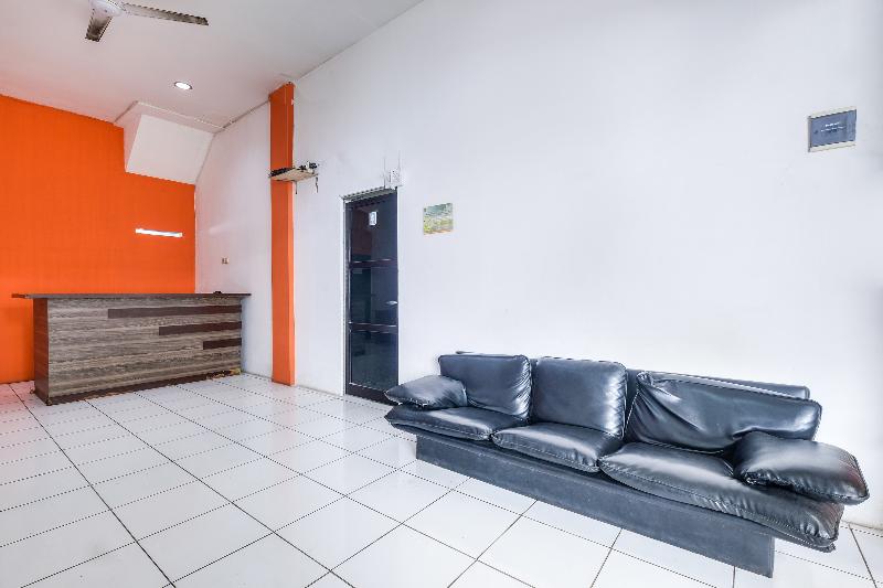 SPOT ON 2451 Camel Residence - Lobi