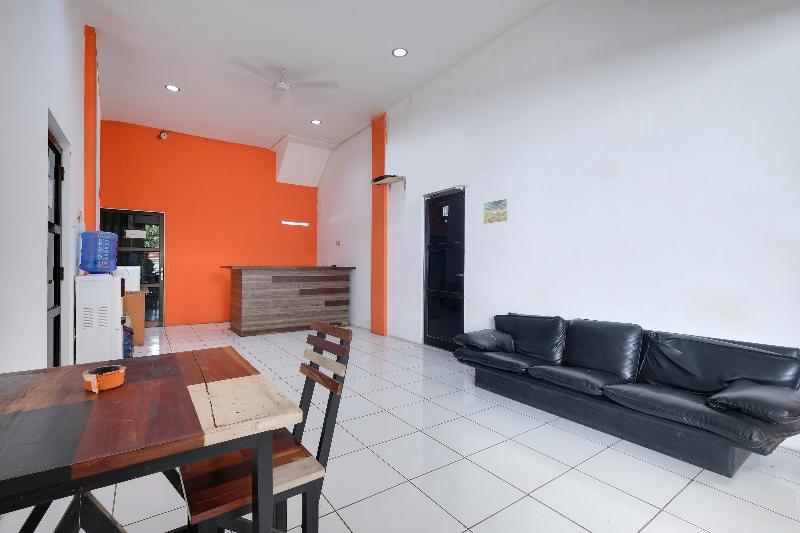 SPOT ON 2451 Camel Residence - Lobi