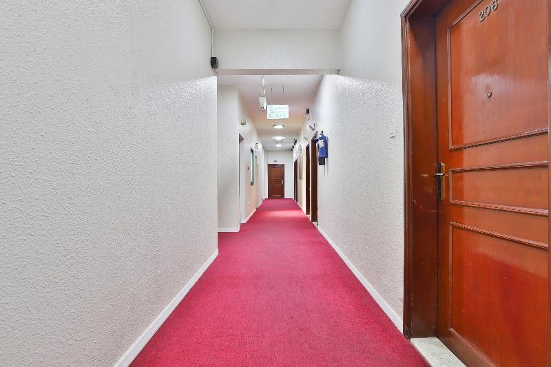 271 Parasol Hotel - Lobi