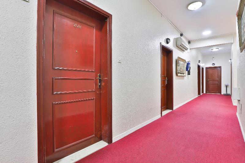 271 Parasol Hotel - Lobi