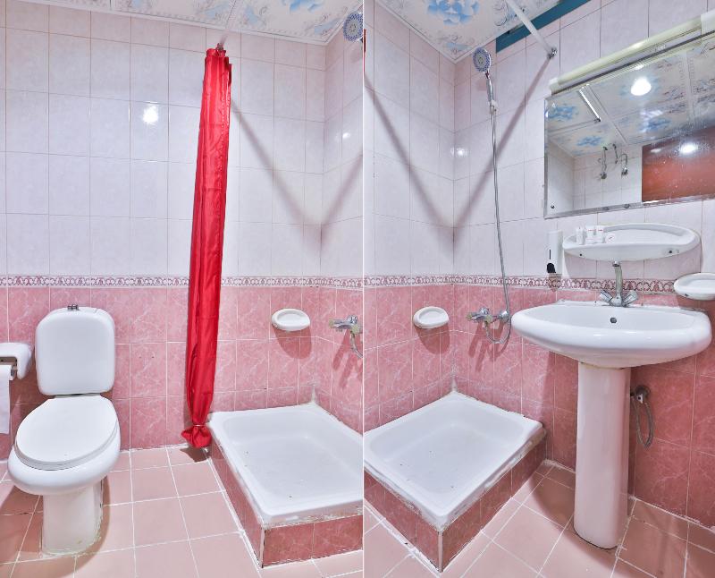 271 Parasol Hotel - Oda