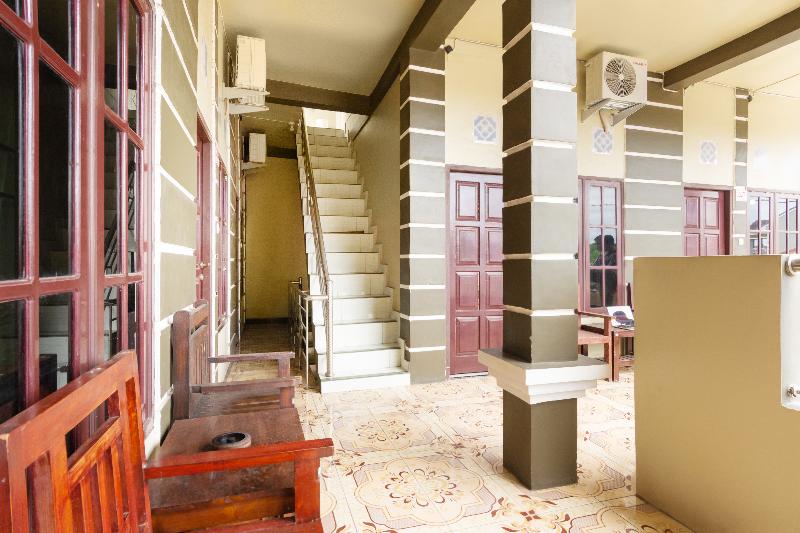 Oyo 3044 Adelia Residence - Genel