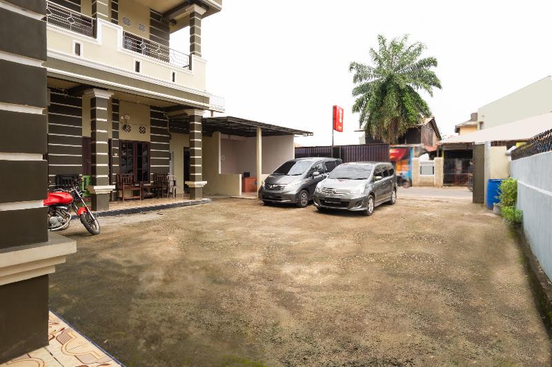 Oyo 3044 Adelia Residence - Genel