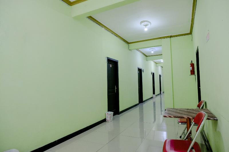 Oyo 2508 Alba Suites Homestay - Lobi
