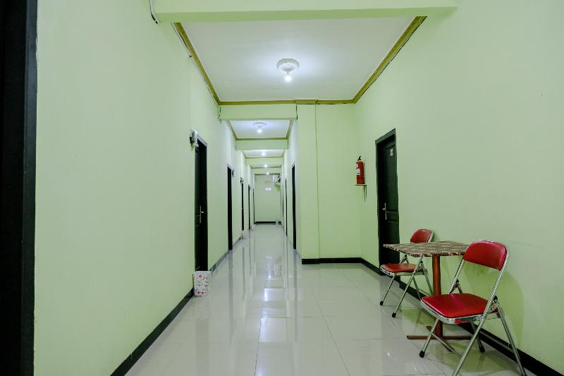 Oyo 2508 Alba Suites Homestay - Lobi