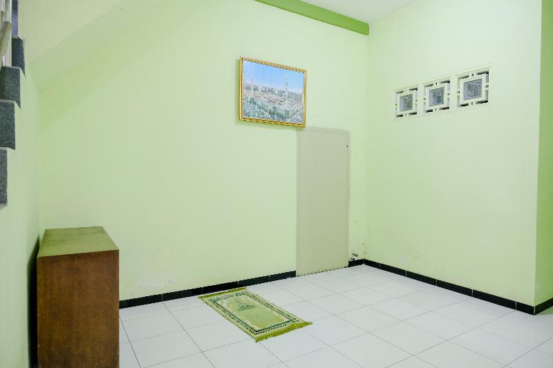 Oyo 2508 Alba Suites Homestay - Lobi