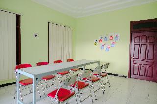 Oyo 2508 Alba Suites Homestay fotoÄŸrafÄ±
