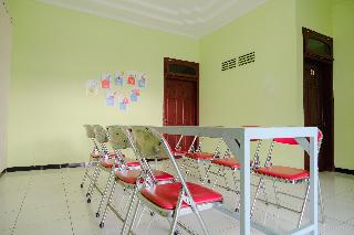 Oyo 2508 Alba Suites Homestay fotoÄŸrafÄ±