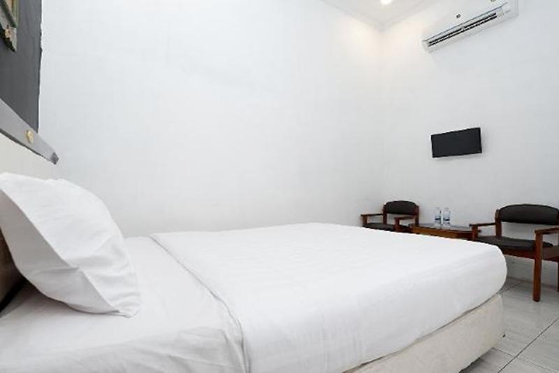 Perdana Kasih Hotel Klaten by ZUZU - Oda
