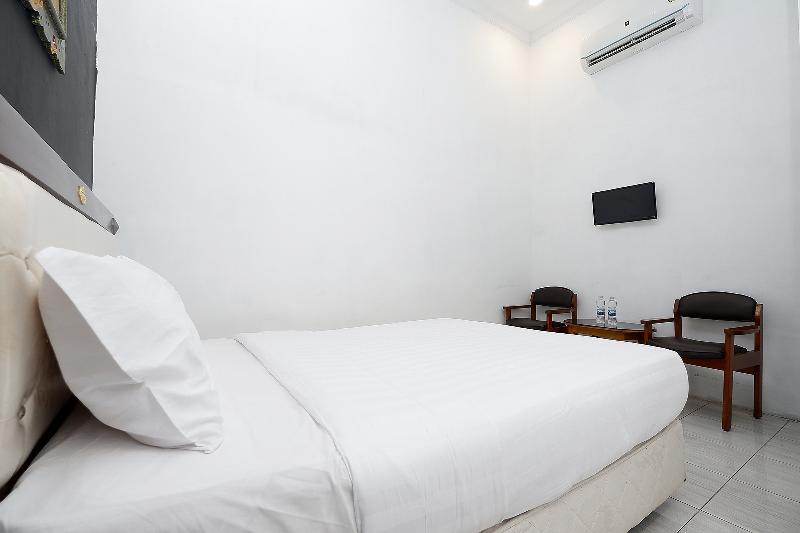 Perdana Kasih Hotel Klaten by ZUZU - Oda