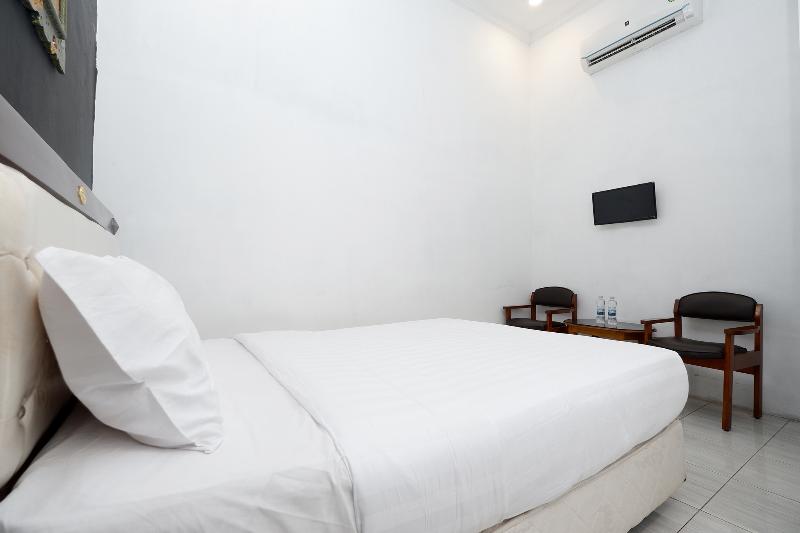 Perdana Kasih Hotel Klaten by ZUZU - Oda