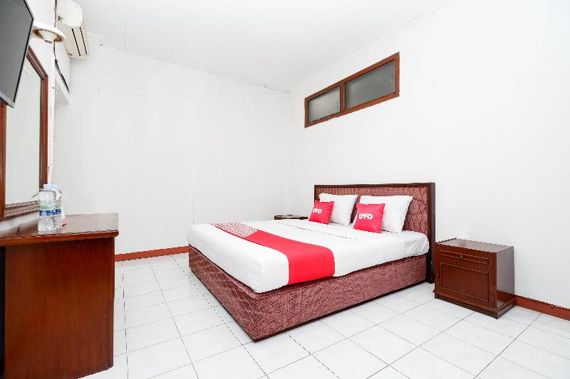 Oyo 1644 Hotel Griya Kencana - Oda