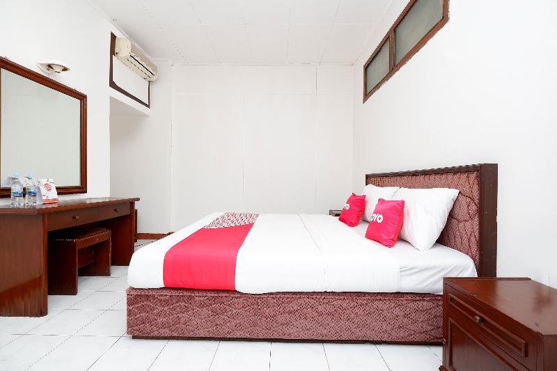 Oyo 1644 Hotel Griya Kencana - Oda