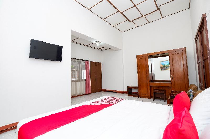 Oyo 1644 Hotel Griya Kencana - Oda
