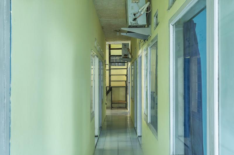 SPOT ON 2384 Pondok Nabil - Lobi