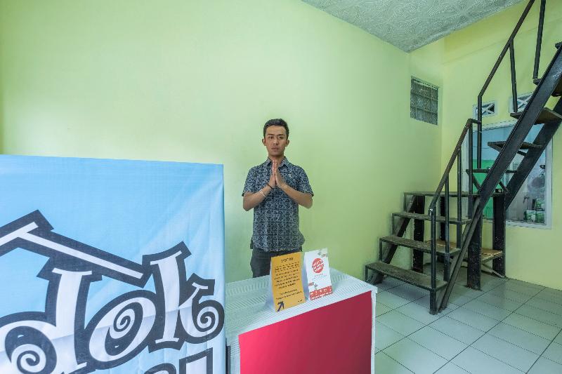 SPOT ON 2384 Pondok Nabil - Lobi