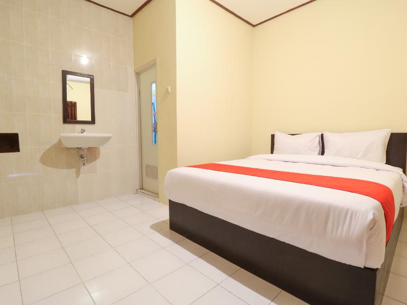 Oyo 2367 Kenanga Homestay - Oda
