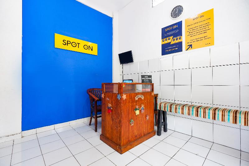SPOT ON 1942 Asia Residence Syariah - Lobi