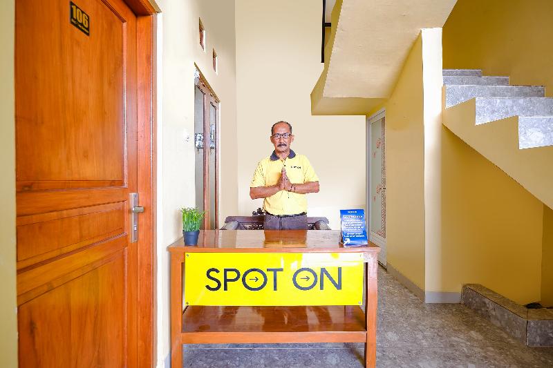 Spot On 2790 Bintang Selatan Guest House - Lobi