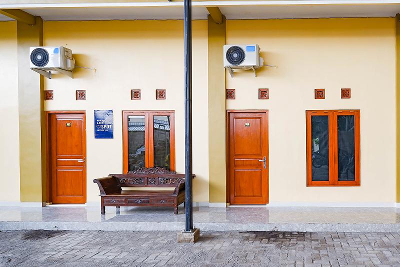 Spot On 2790 Bintang Selatan Guest House - Lobi