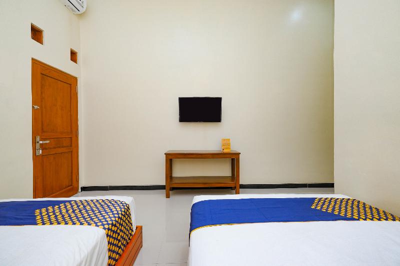 Spot On 2790 Bintang Selatan Guest House - Oda