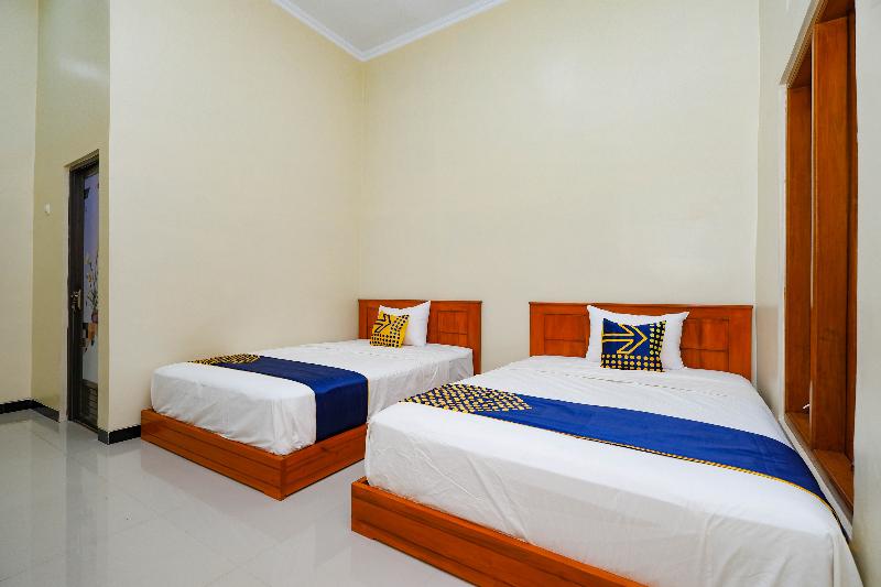 Spot On 2790 Bintang Selatan Guest House - Oda