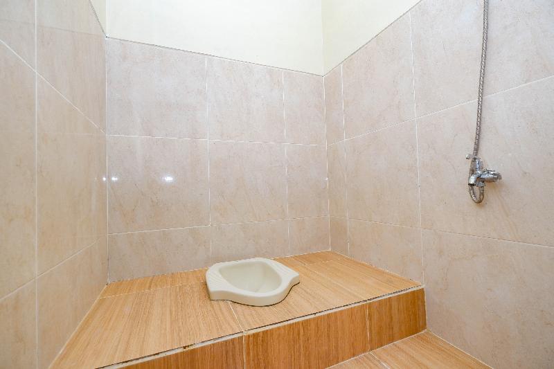 Spot On 2790 Bintang Selatan Guest House - Oda