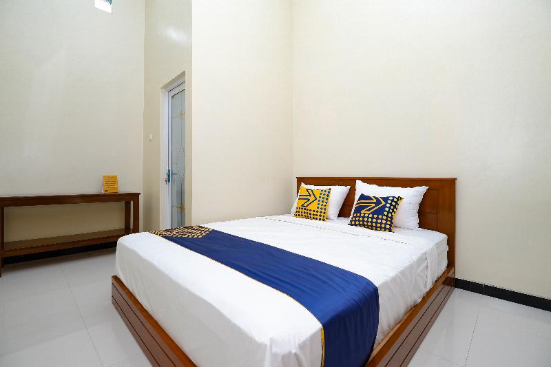 Spot On 2790 Bintang Selatan Guest House - Oda