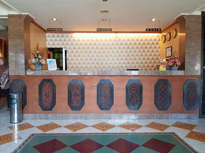 Hotel Istana - Lobi