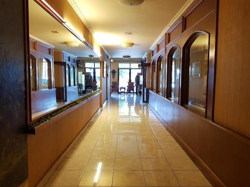 Hotel Istana - Genel