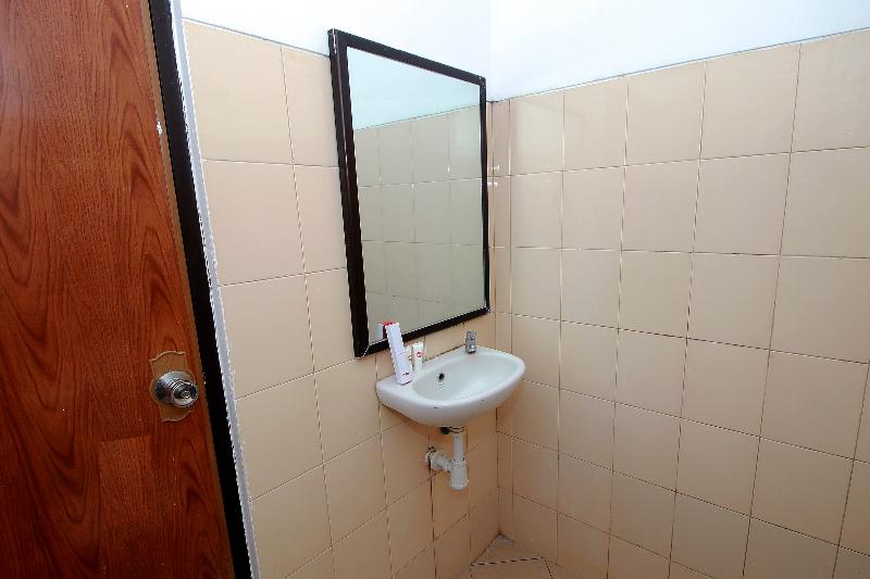 Super OYO 1678 Jati Exclusive Homestay - Oda