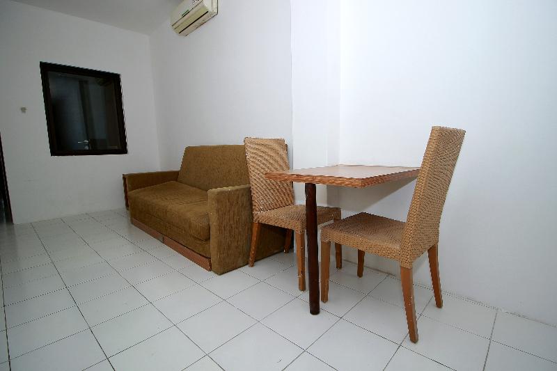 Super OYO 1678 Jati Exclusive Homestay - Oda