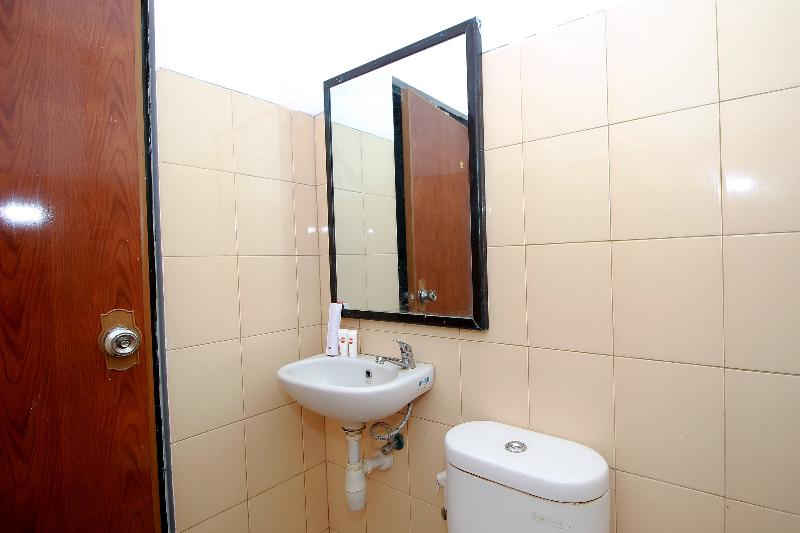 Super OYO 1678 Jati Exclusive Homestay - Oda